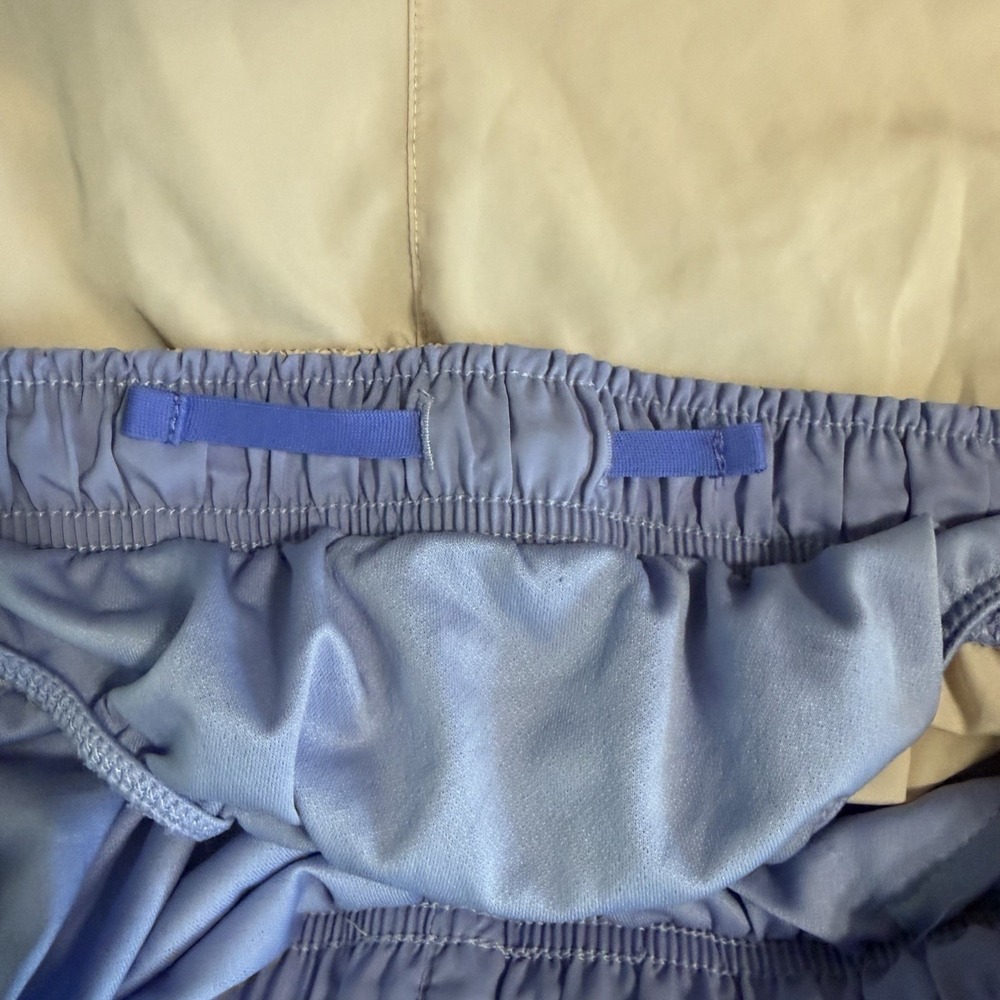 Nike Dri-FIT Tempo Womens Running Shorts Tan Purple Trim Size L 3 Inch Inseam - Picture 7 of 8